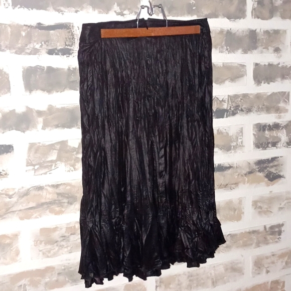 💋Joseph Ribkoff Crinkle faux leather Black skirt - Picture 6 of 11